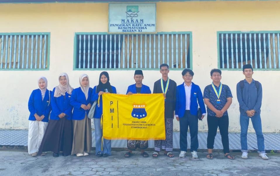 refleksi-harlah-pmii-ke-66-pc-persiapan-pmii-kotawaringin-barat-gelar-ziarah-makam-tokoh-dan-pahlawan-daerah