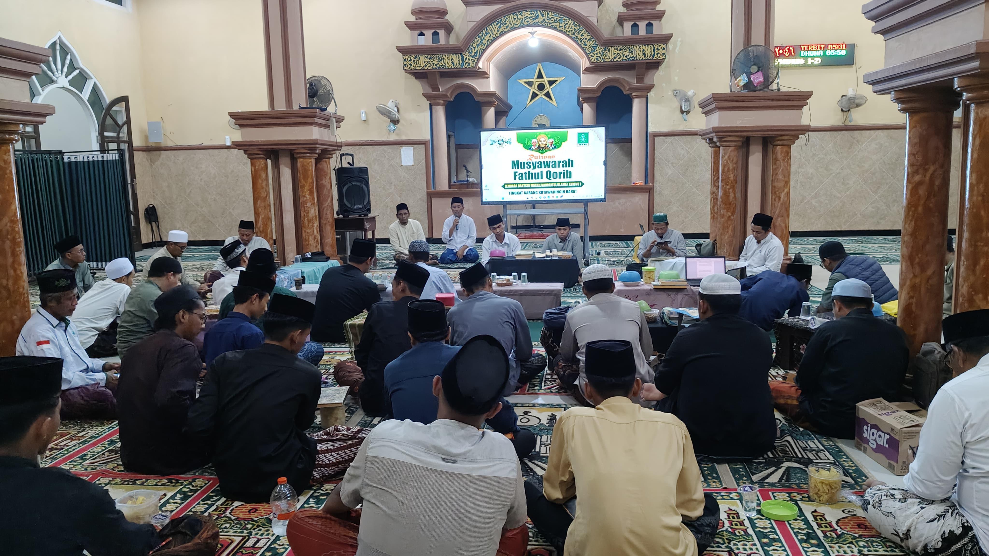 LBMNU Kotawaringin Barat Gelar Musyawarah Rutin Fathul Qorib di Masjid Jami’ Kumpai Batu Atas